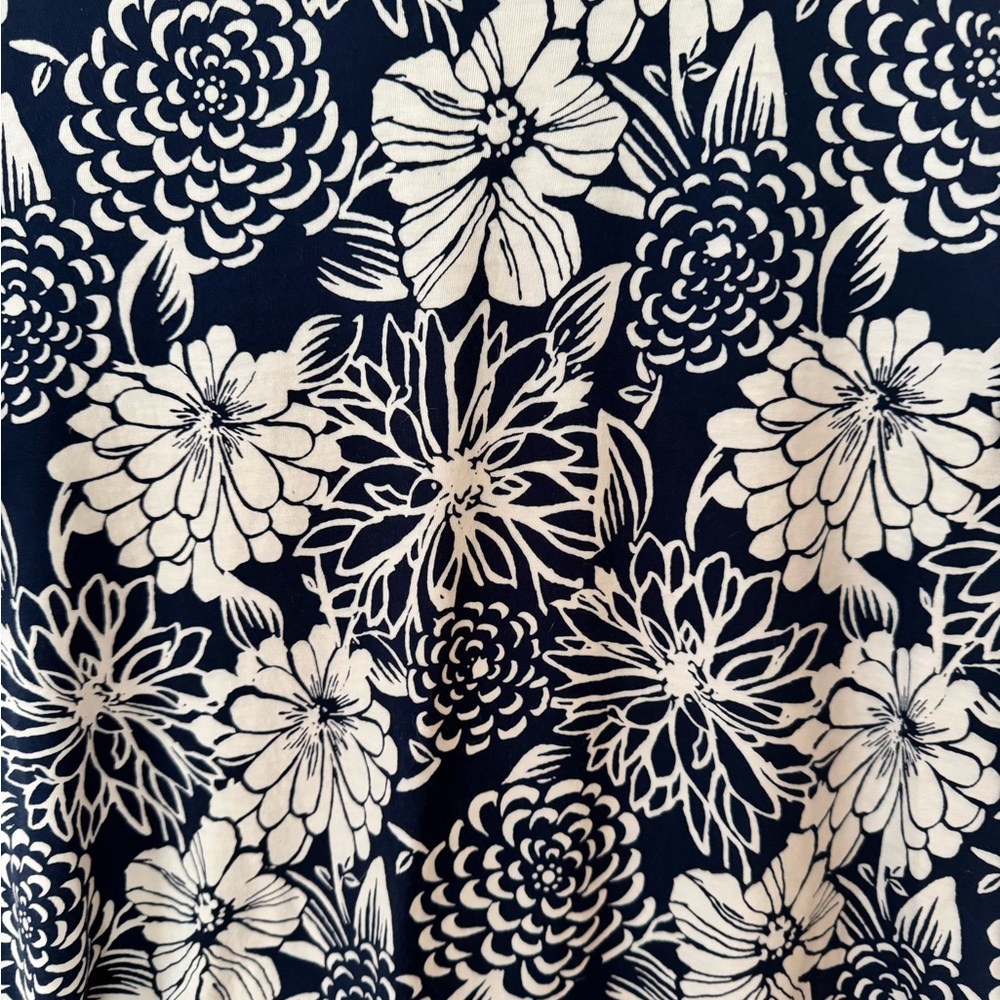 Talbots short sleeve floral pima cotton Tee, Large - Picture 4 of 4